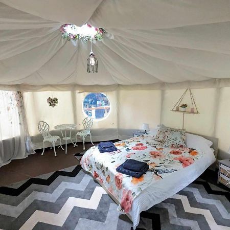 Luxury Glamping @Moulin Des Forges Moutier-Malcard Exterior foto